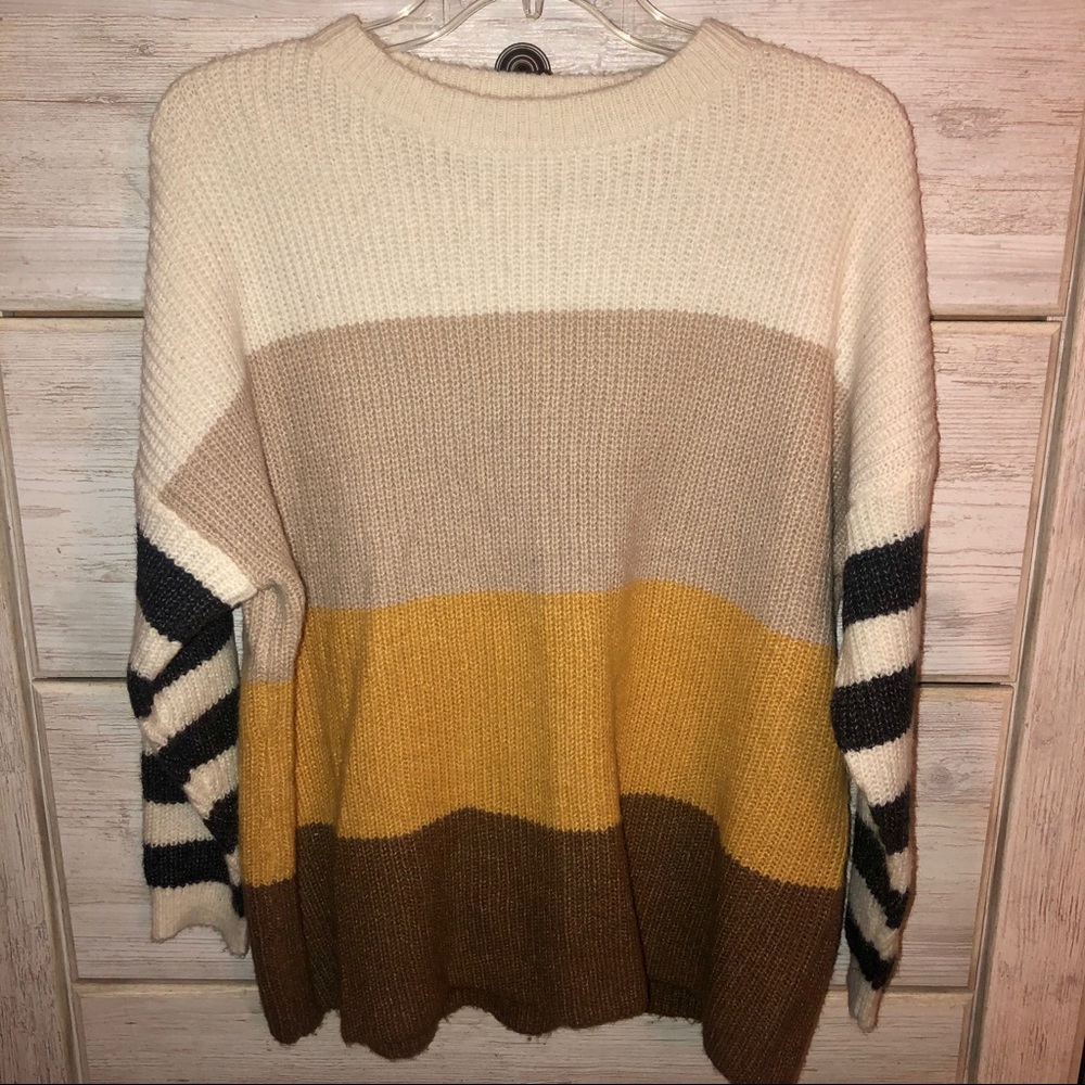 NWOT Dry Goods sweater